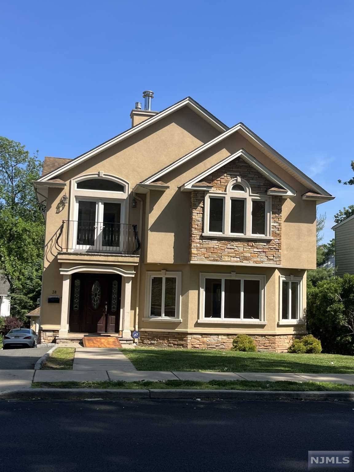 Nutley, NJ 07110,38 Cathedral AVE