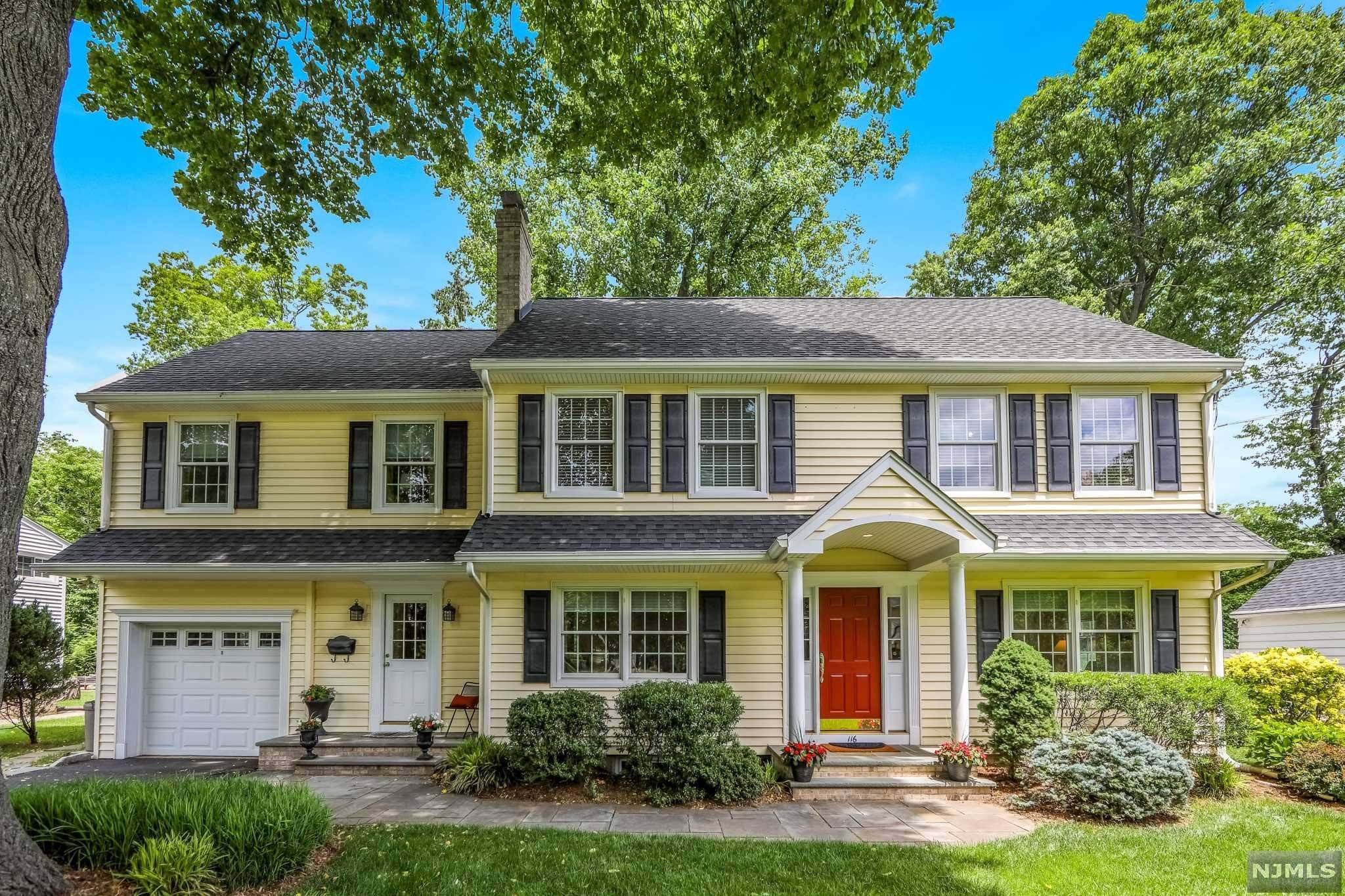 116 Greenway RD, Glen Rock, NJ 07452