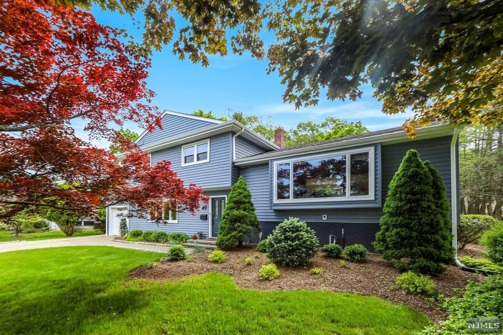 49 Taylor DR, Closter, NJ 07624