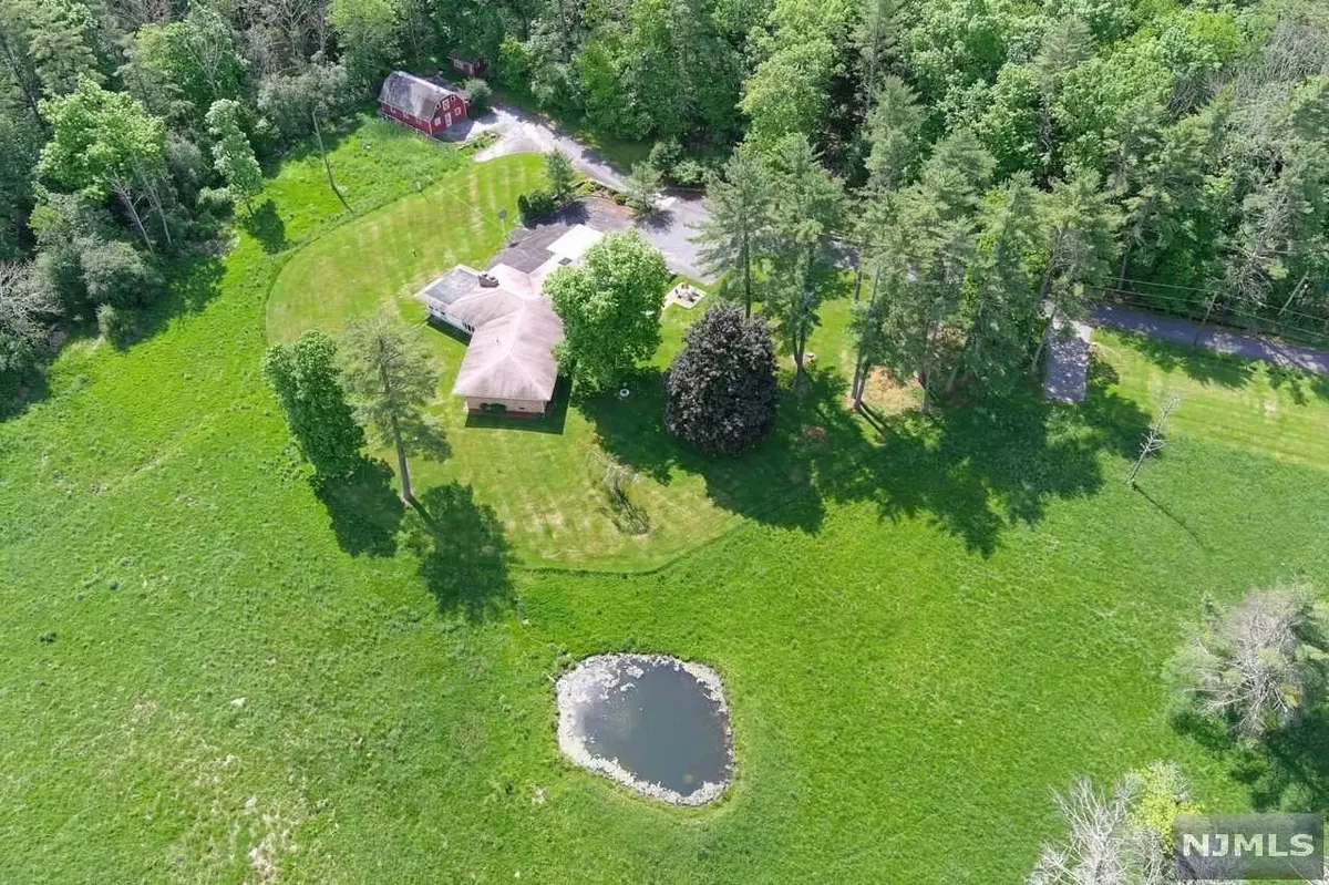 Montague, NJ 07827,329 New RD