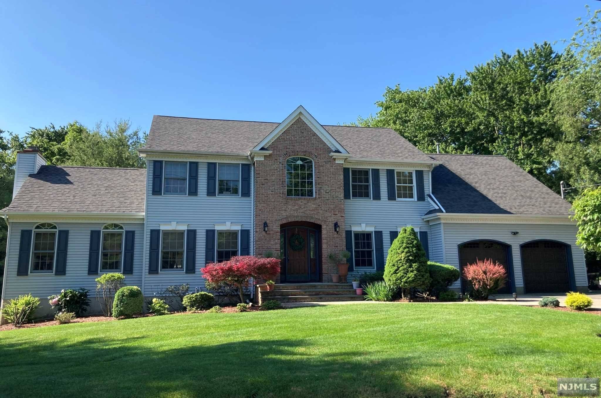 627 Echo Glen AVE, River Vale, NJ 07675