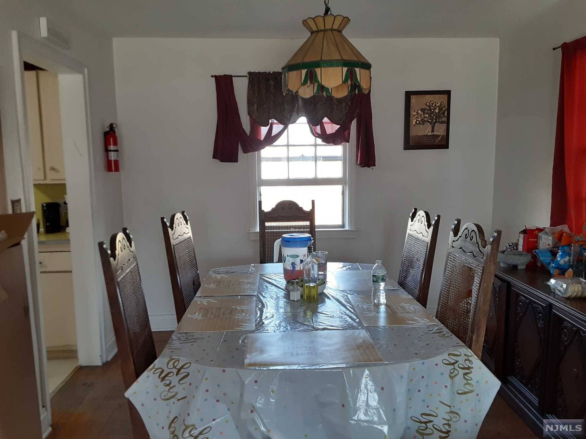 Bergenfield, NJ 07621,441 New Bridge RD