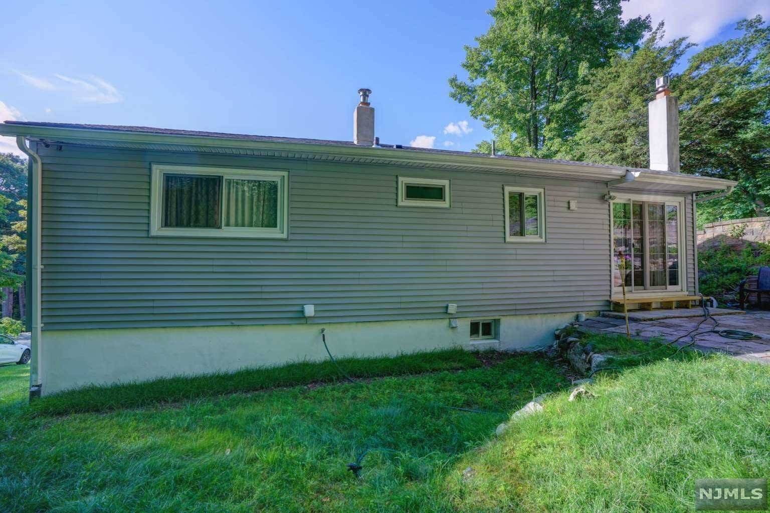 Ringwood, NJ 07456,22 Serpentine RD