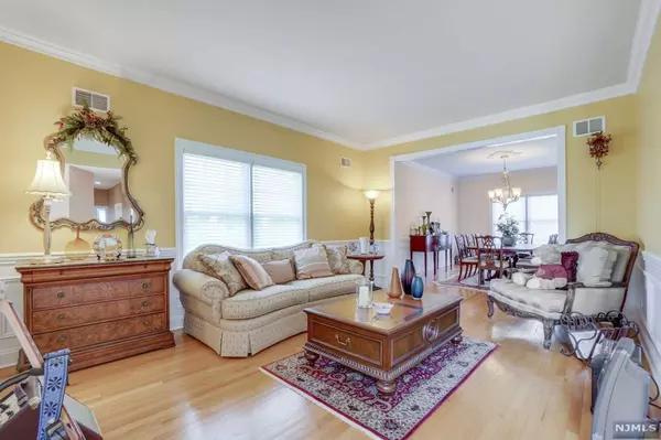 Montville Township, NJ 07045,54 Horseneck RD