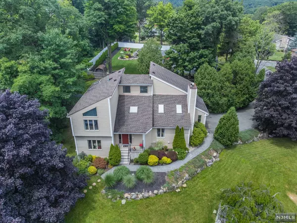 Kinnelon Borough, NJ 07405,17 Lincoln RD