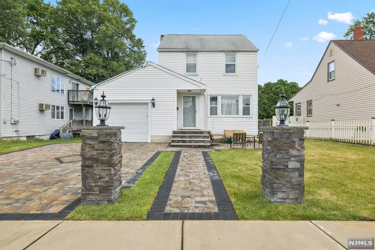 Lodi, NJ 07644,233 Paterson AVE