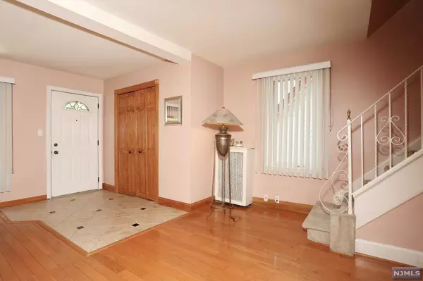 Bogota, NJ 07603,47 Maplewood AVE