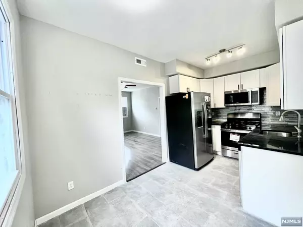 Paterson, NJ 07502,11 Sherman AVE