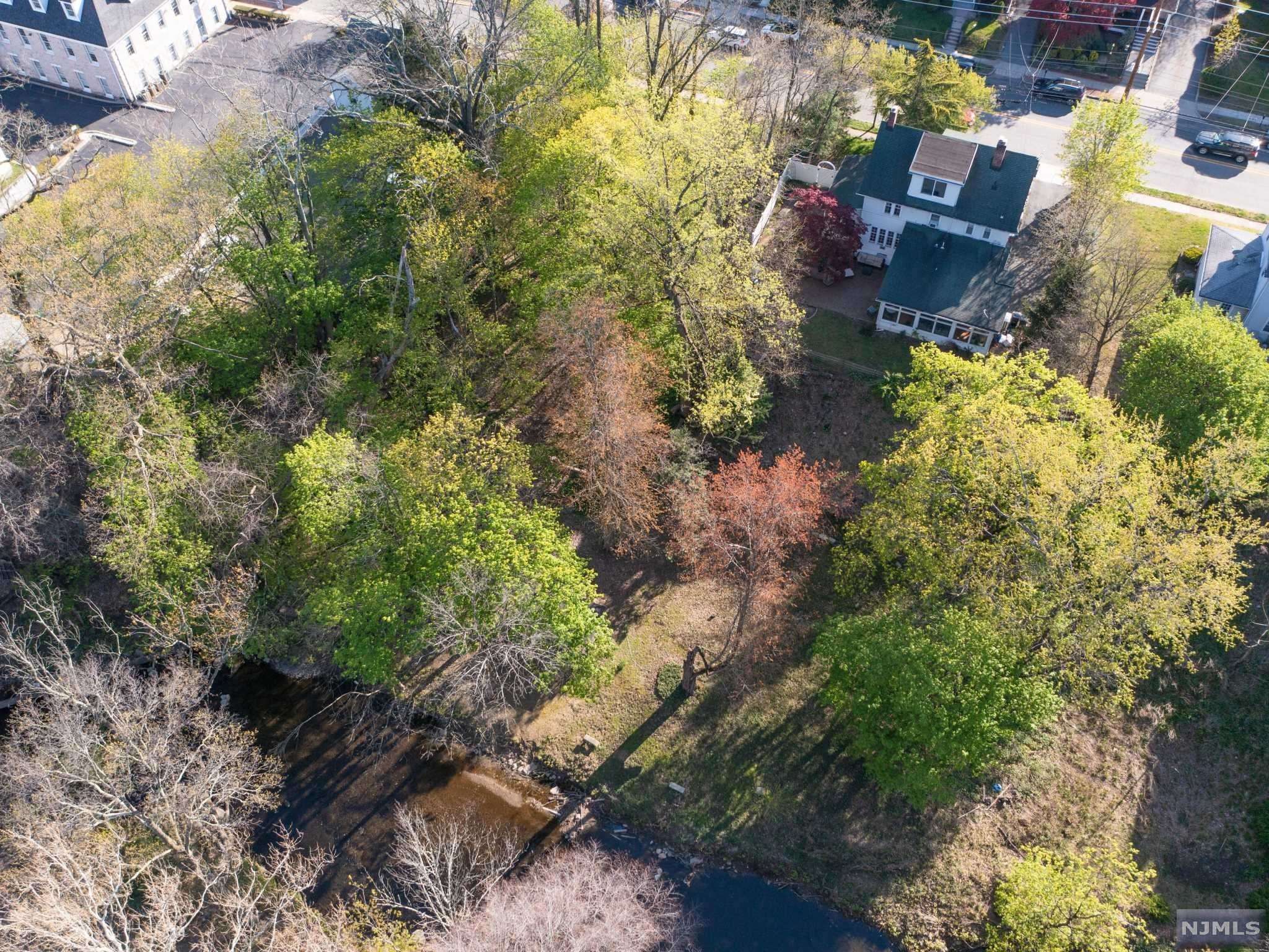 363 Kinderkamack RD, Westwood, NJ 07675