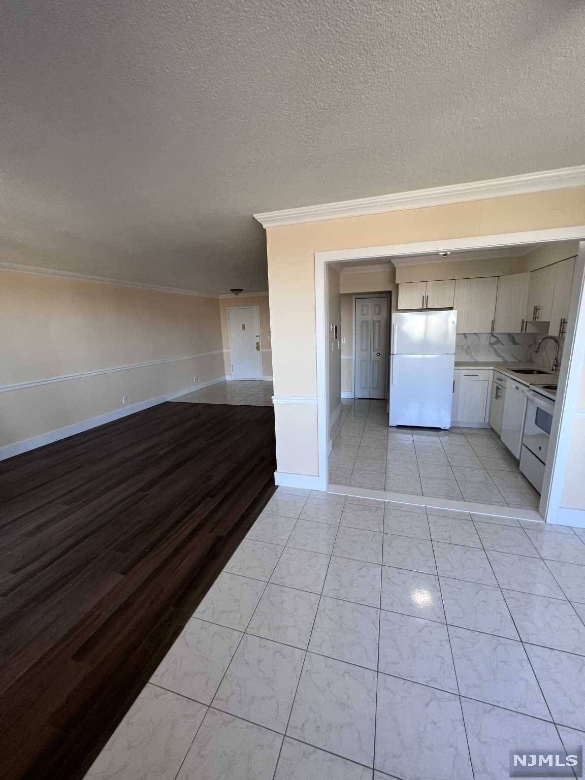 Fort Lee, NJ 07024,1590 Anderson AVE #7H