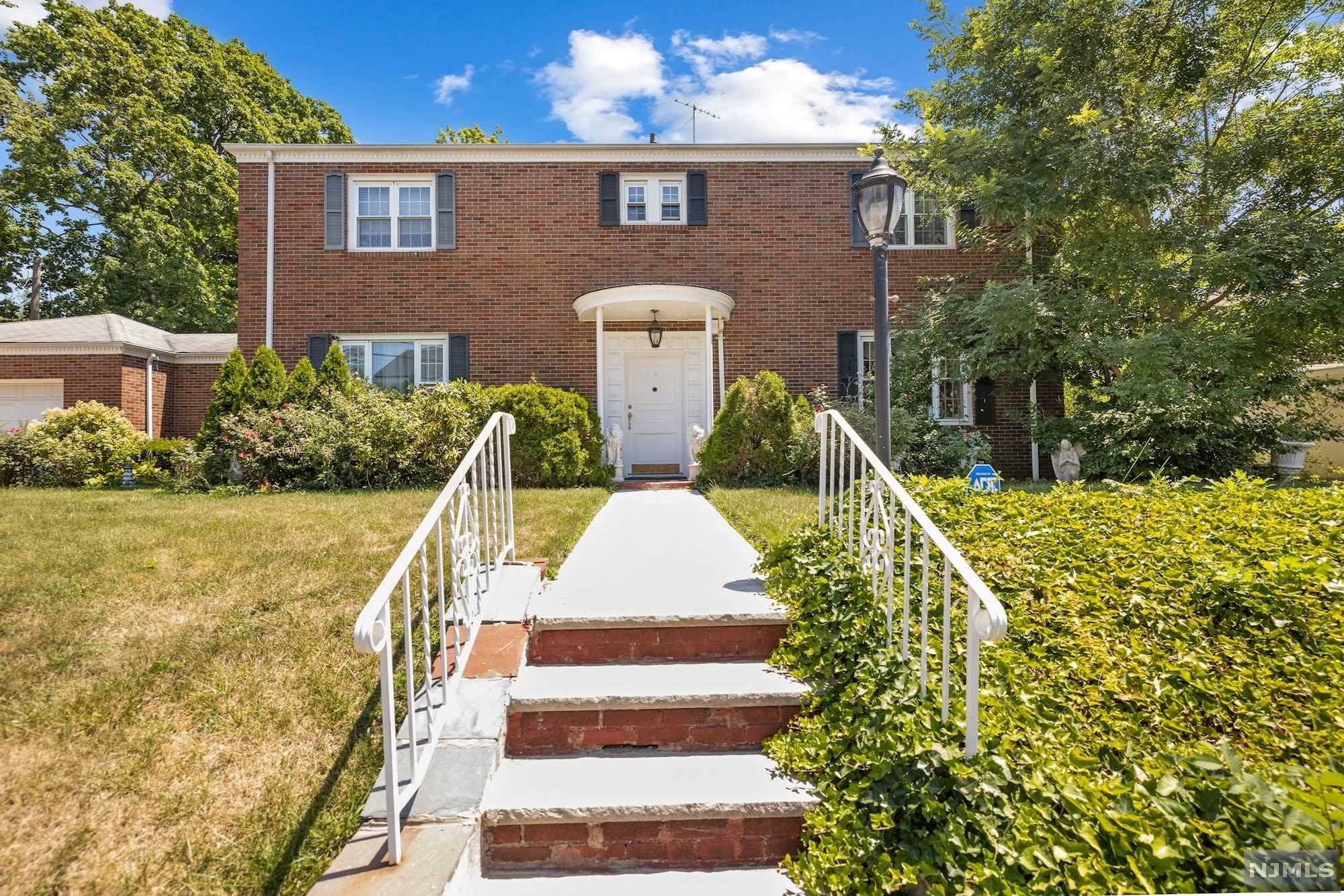 Paterson, NJ 07504,265-271 Derrom AVE
