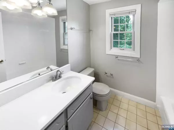 Harrington Park, NJ 07640,73 Hackensack AVE