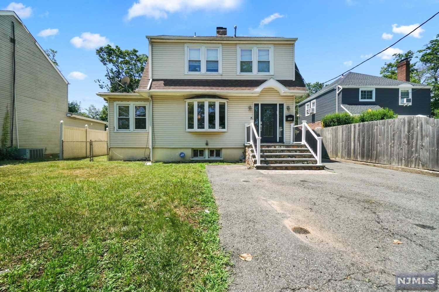 Englewood, NJ 07631,392 Liberty RD