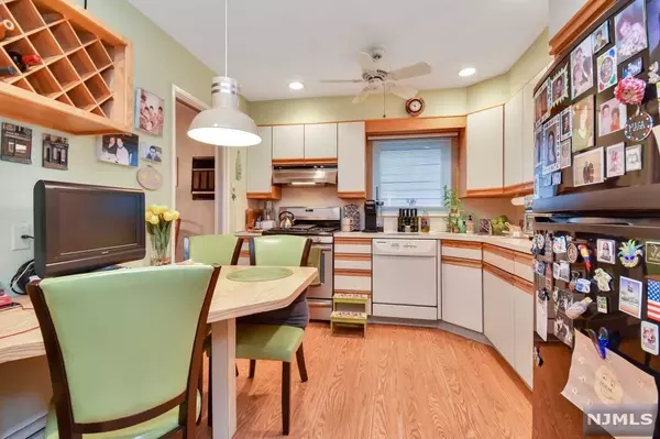 Cranford, NJ 07016,4 Nomahegan CT