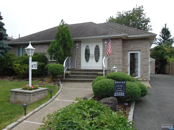 472 Steinway RD, Saddle Brook, NJ 07663