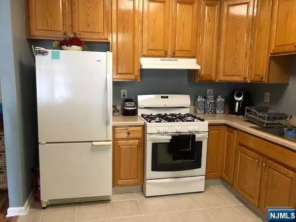 Butler Borough, NJ 07405,106 Barrister DR