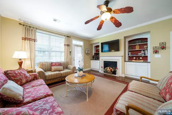 9 Cliff RD #D2, Woodland Park, NJ 07424