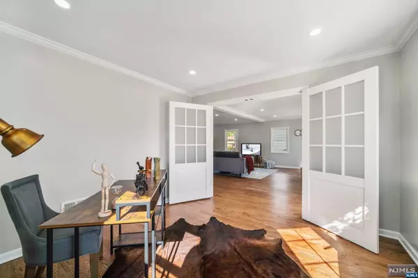 Clifton, NJ 07012,46 Cottage LN