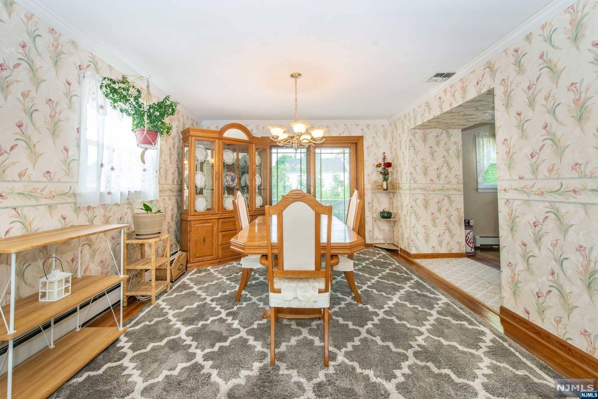 Wood Ridge, NJ 07075,319 North AVE