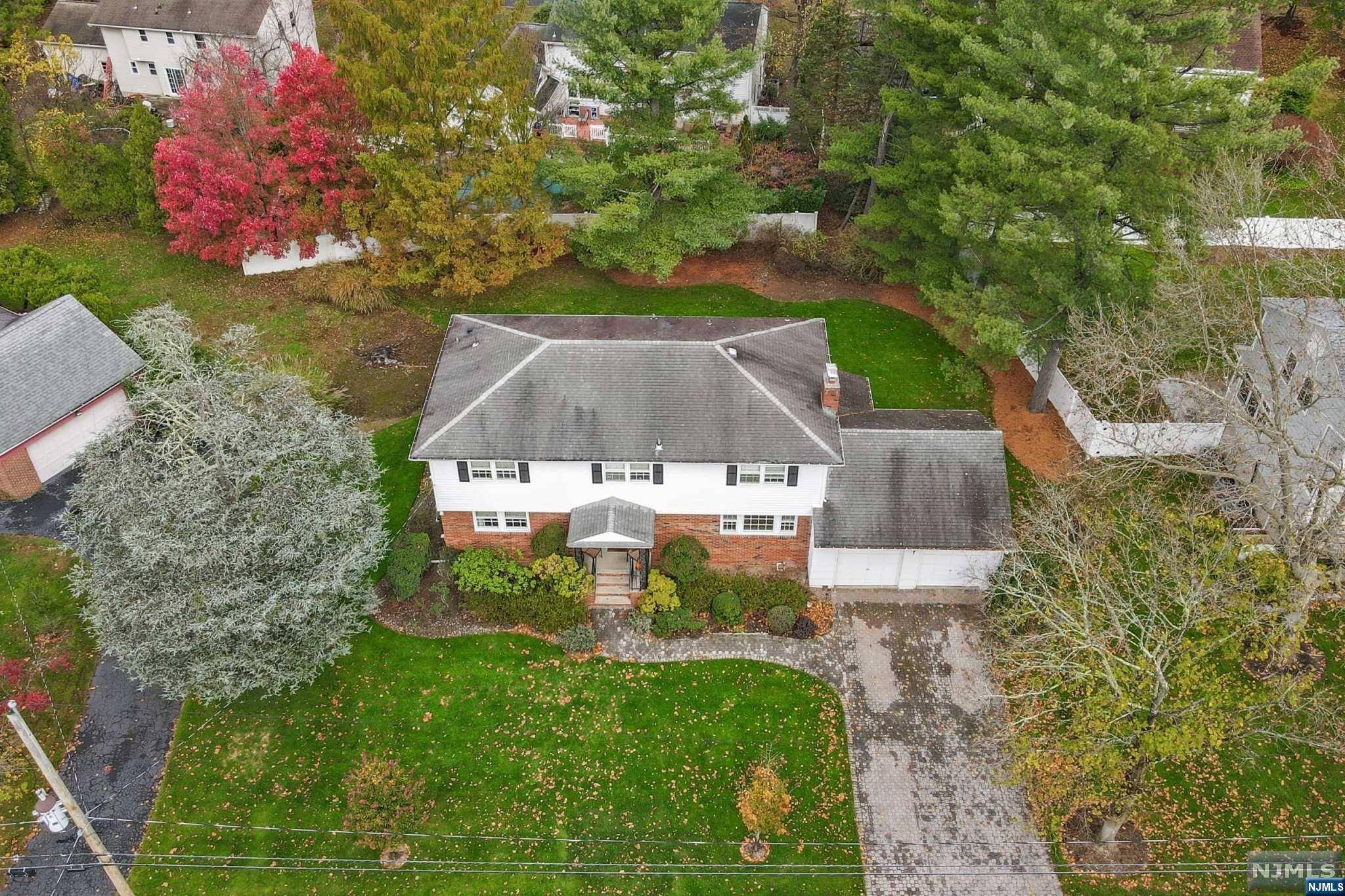 Closter, NJ 07624,539 Ruckman RD