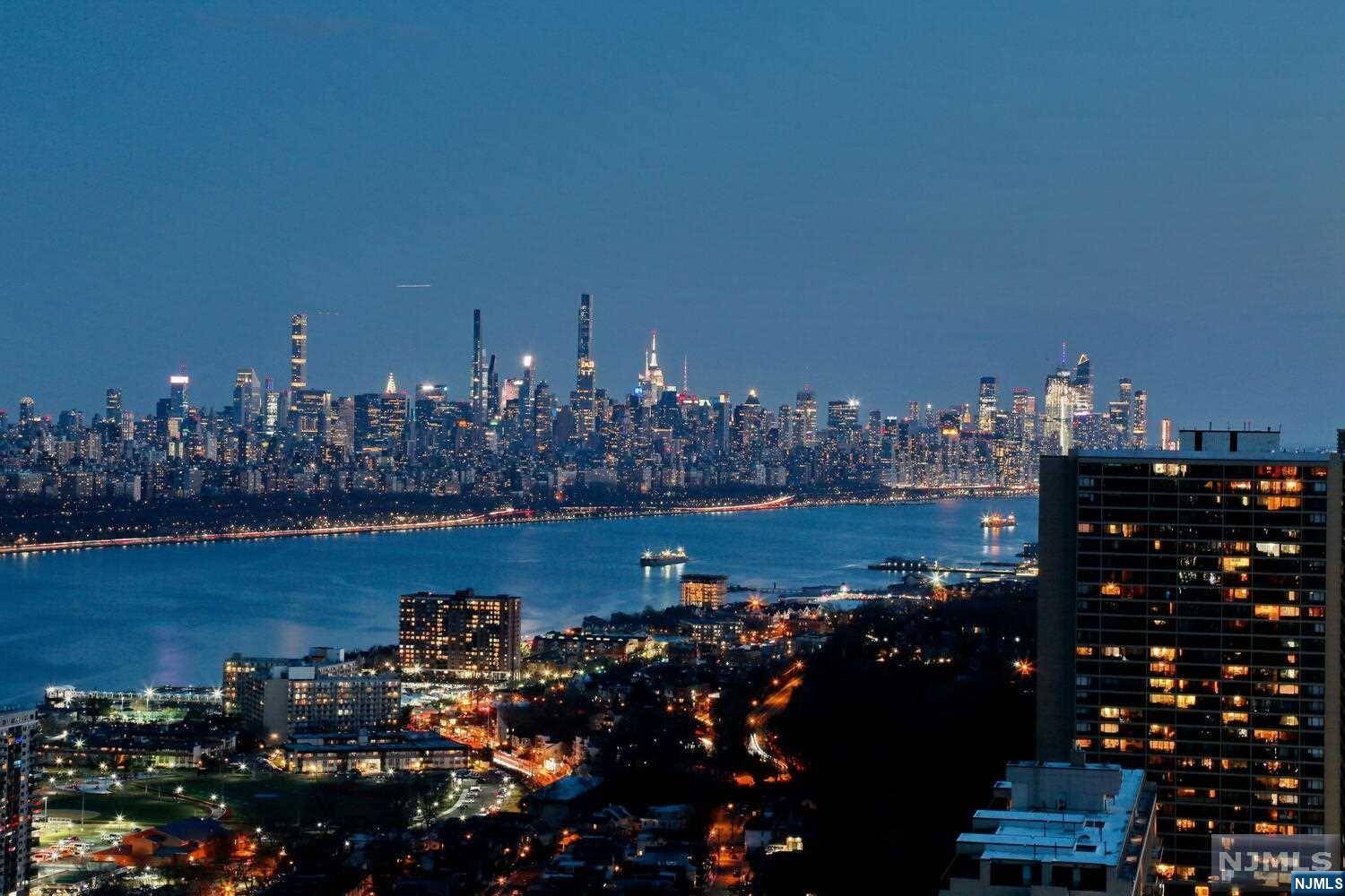 Fort Lee, NJ 07024,1500 Palisade AVE #26E