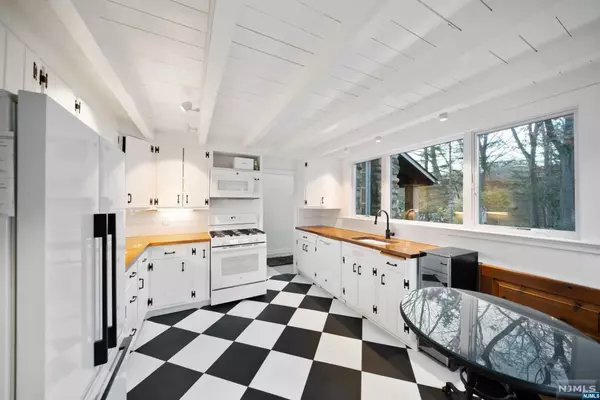 Montville Township, NJ 07005,109 Taylortown RD