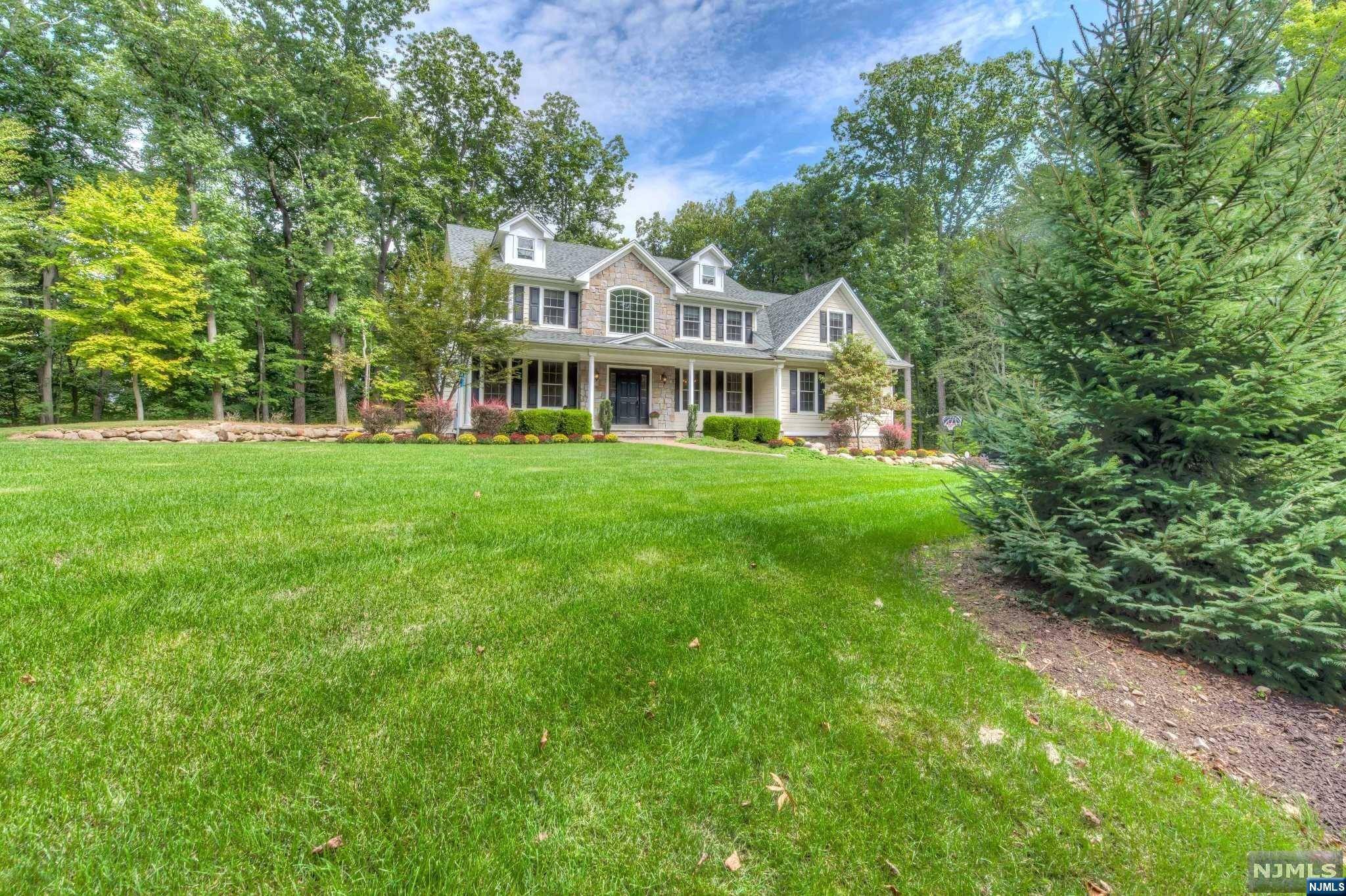 Franklin Lakes, NJ 07417,730 Mccoy RD