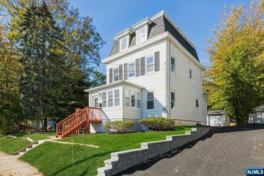Hillsdale, NJ 07642,22 Orchard ST
