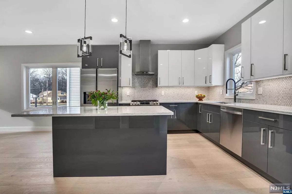 Par-troy Hills Twp., NJ 07054,42 Aldine RD