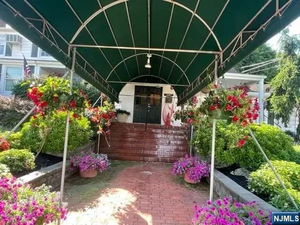 Park Ridge, NJ 07656,155 Kinderkamack RD