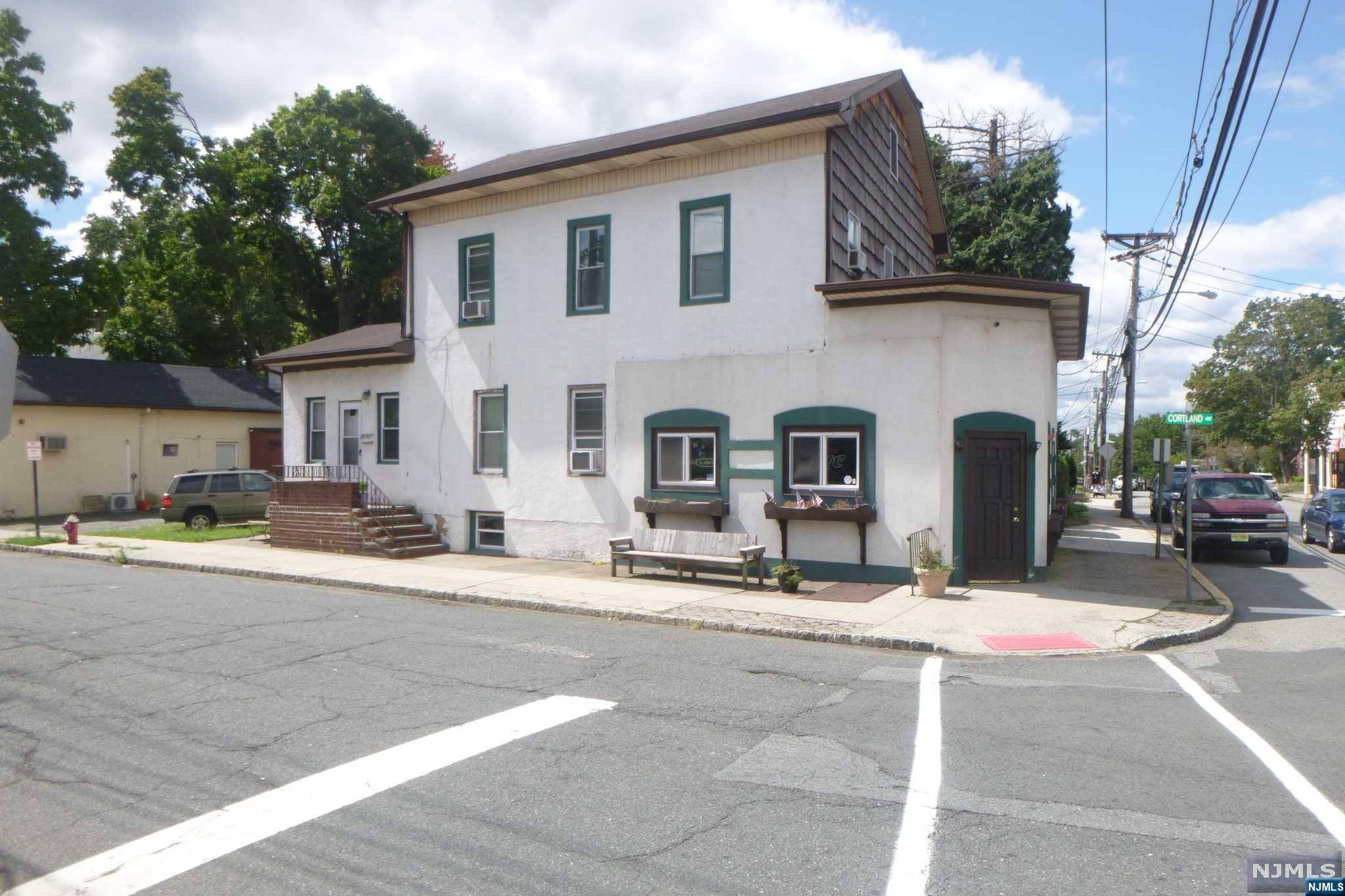 49 W Madison AVE, Dumont, NJ 07628