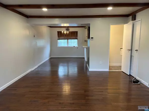 Teaneck, NJ 07666,110 Parkview DR