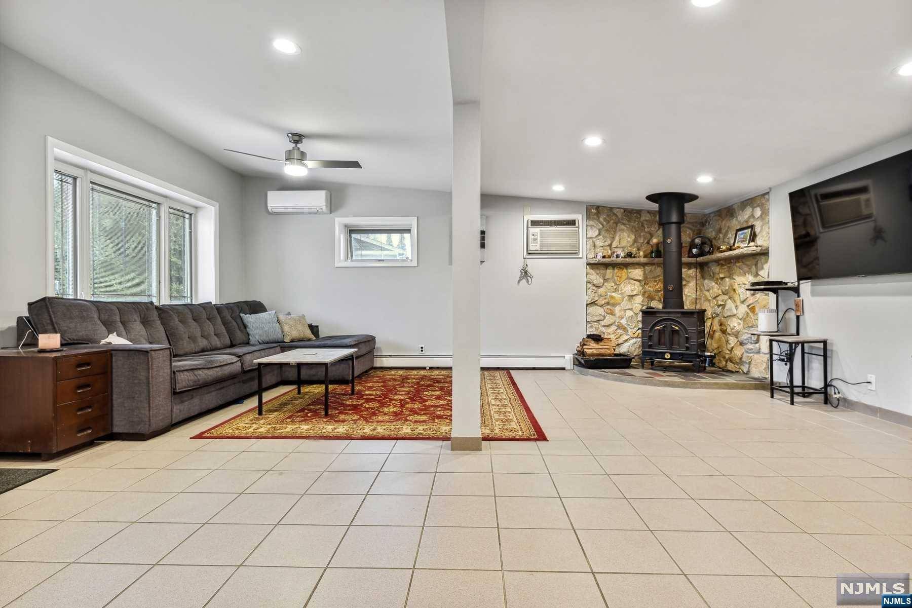 East Hanover Twp, NJ 07936,123 Mckinley AVE
