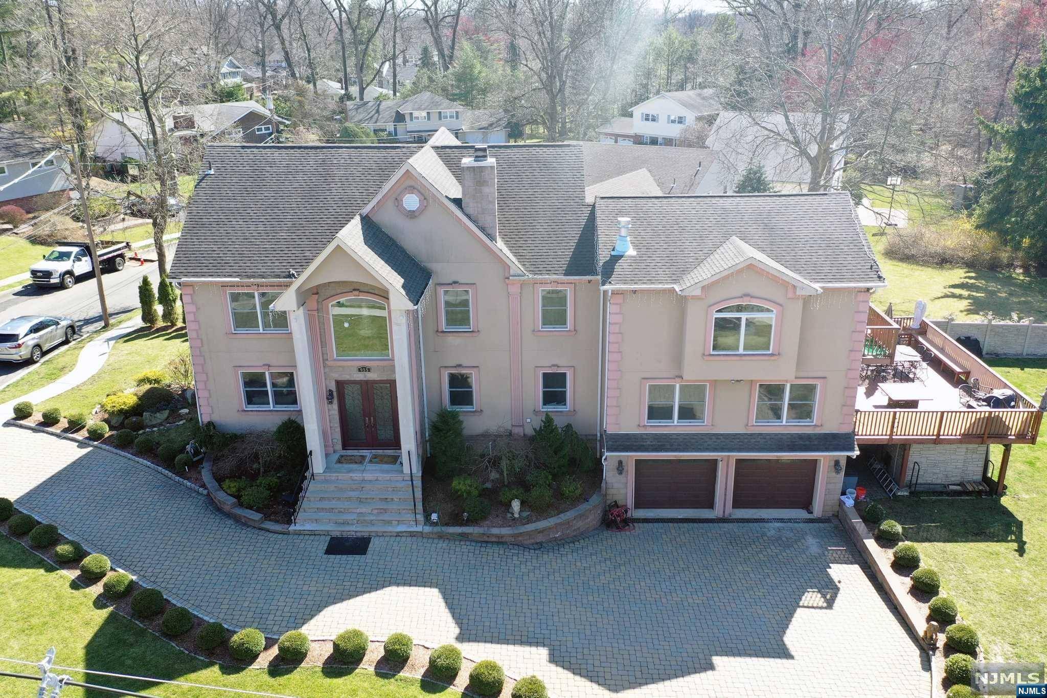 Oradell, NJ 07649,955 Soldier Hill RD