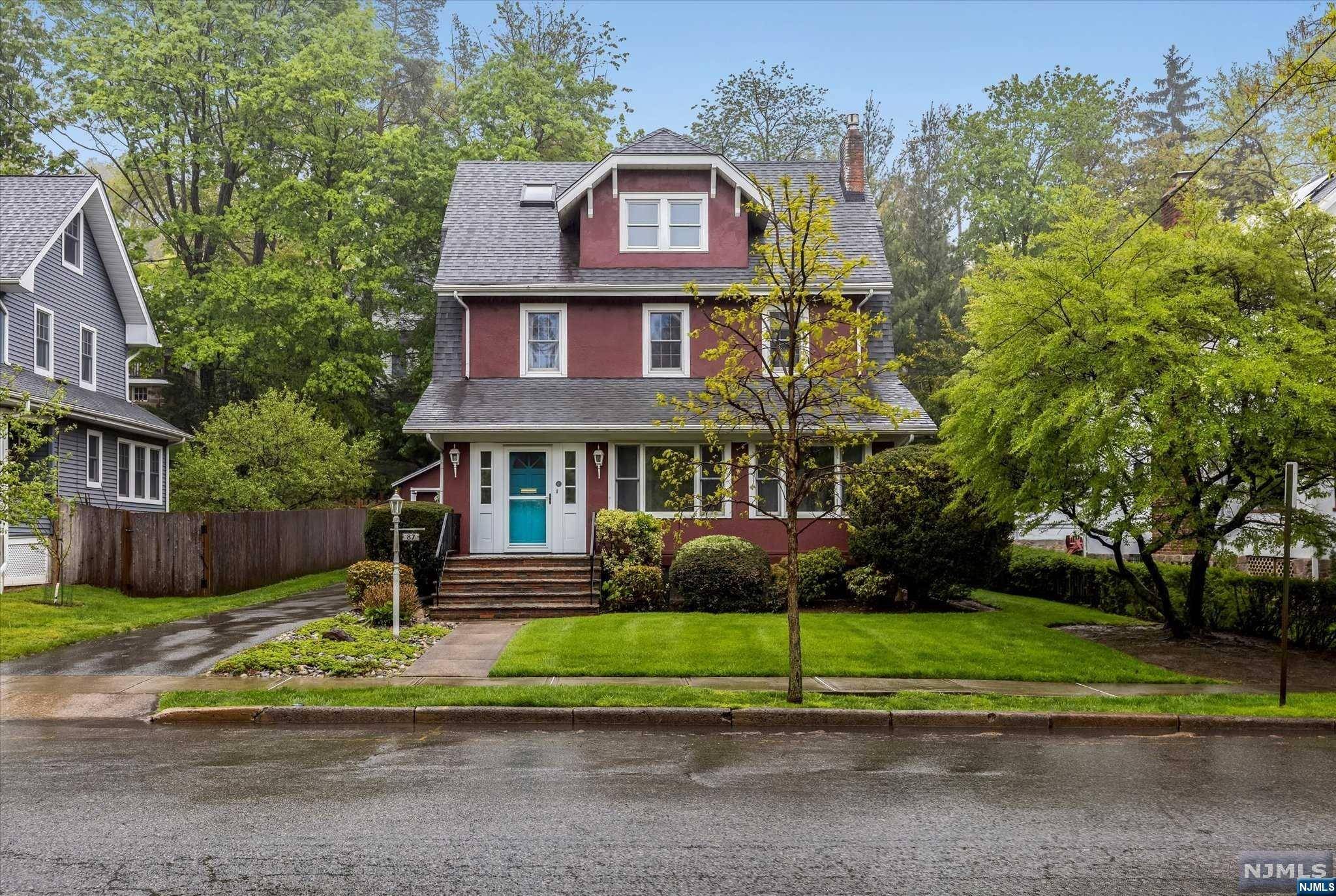 Leonia, NJ 07605,87 Glenwood AVE