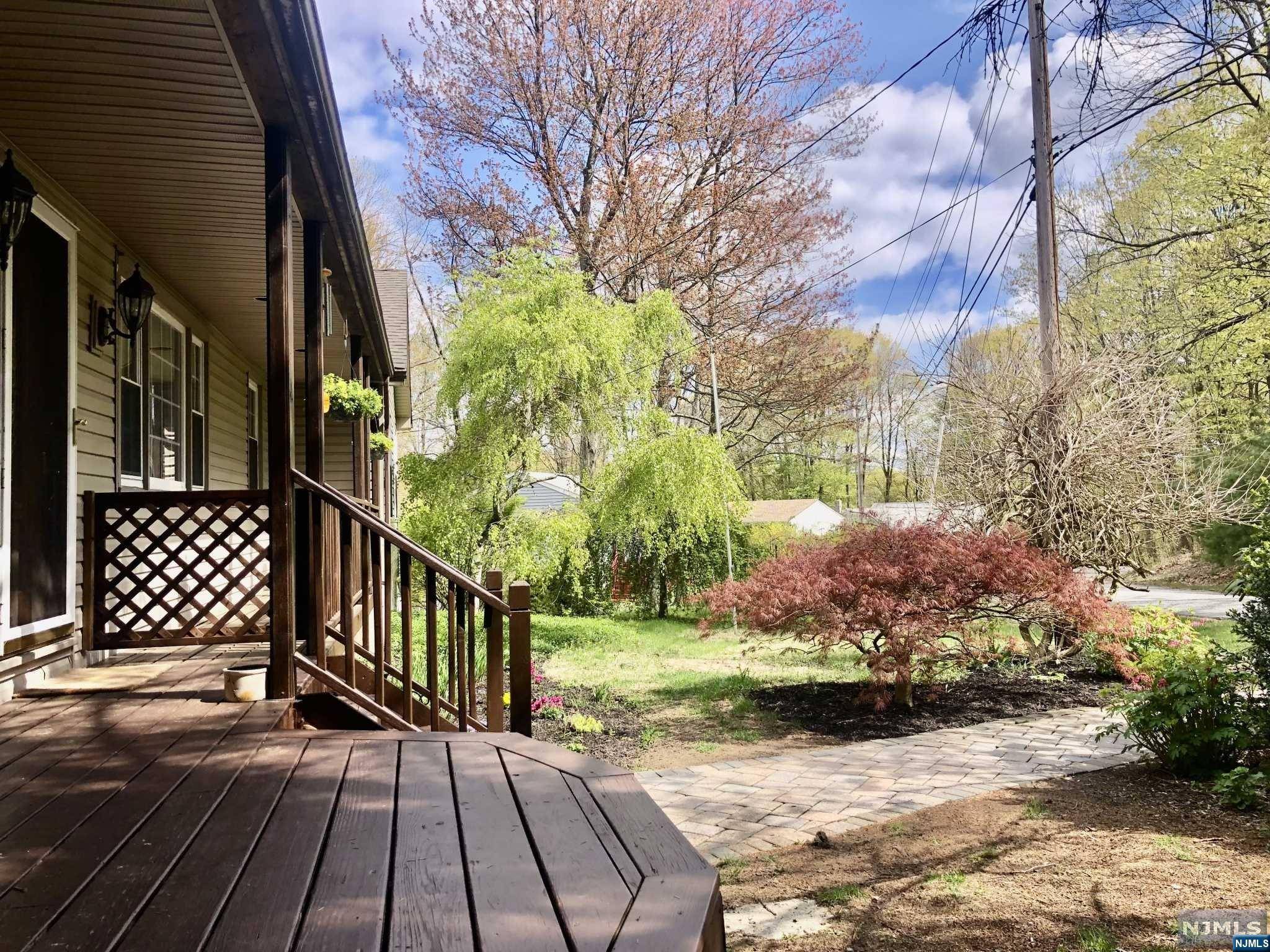Vernon, NJ 07422,12 S Barry DR