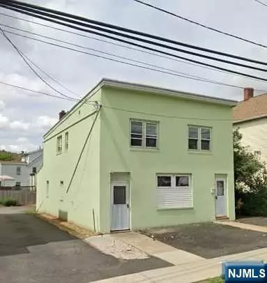 956 Chancellor AVE, Irvington, NJ 07111