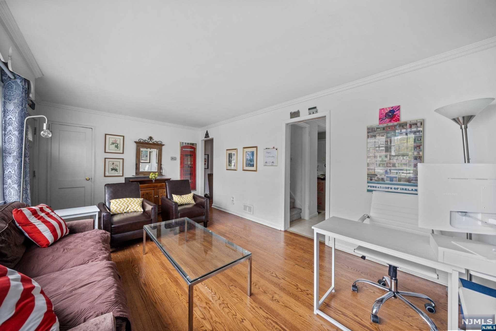 Ridgewood, NJ 07450,222 E Glen AVE