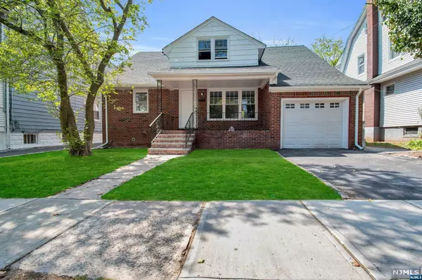 58-60 Finlay PL, Newark, NJ 07106