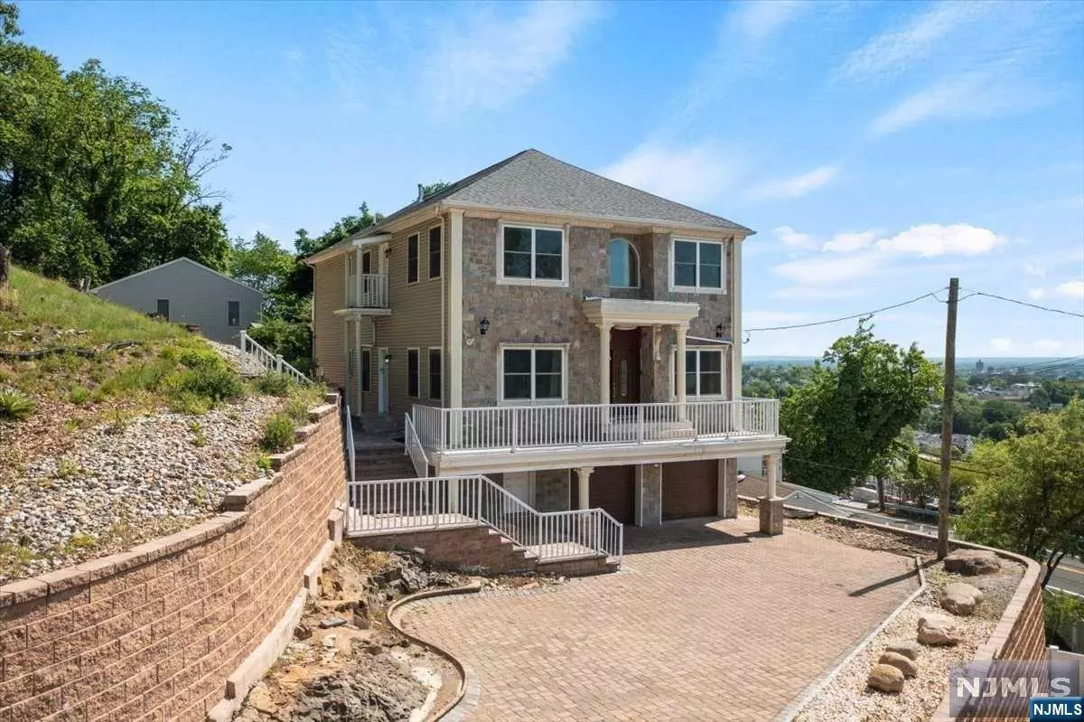 Haledon, NJ 07508,574 Preakness AVE