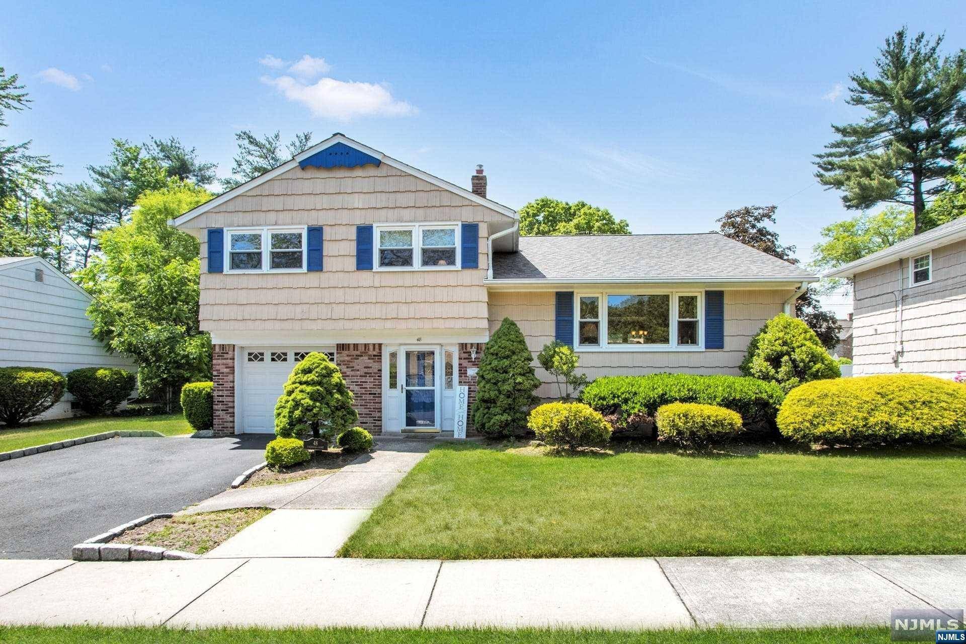 48 Dogwood CT, Westwood, NJ 07675