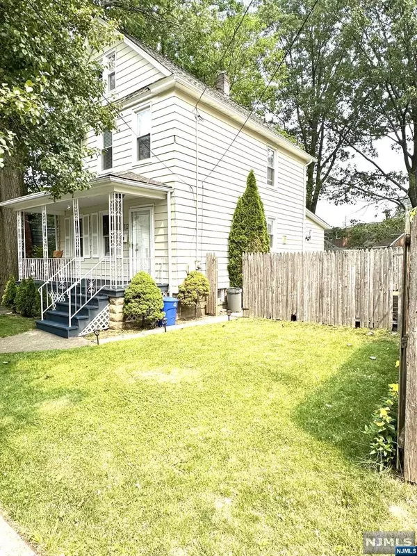 Dumont, NJ 07628,112 Cresskill AVE