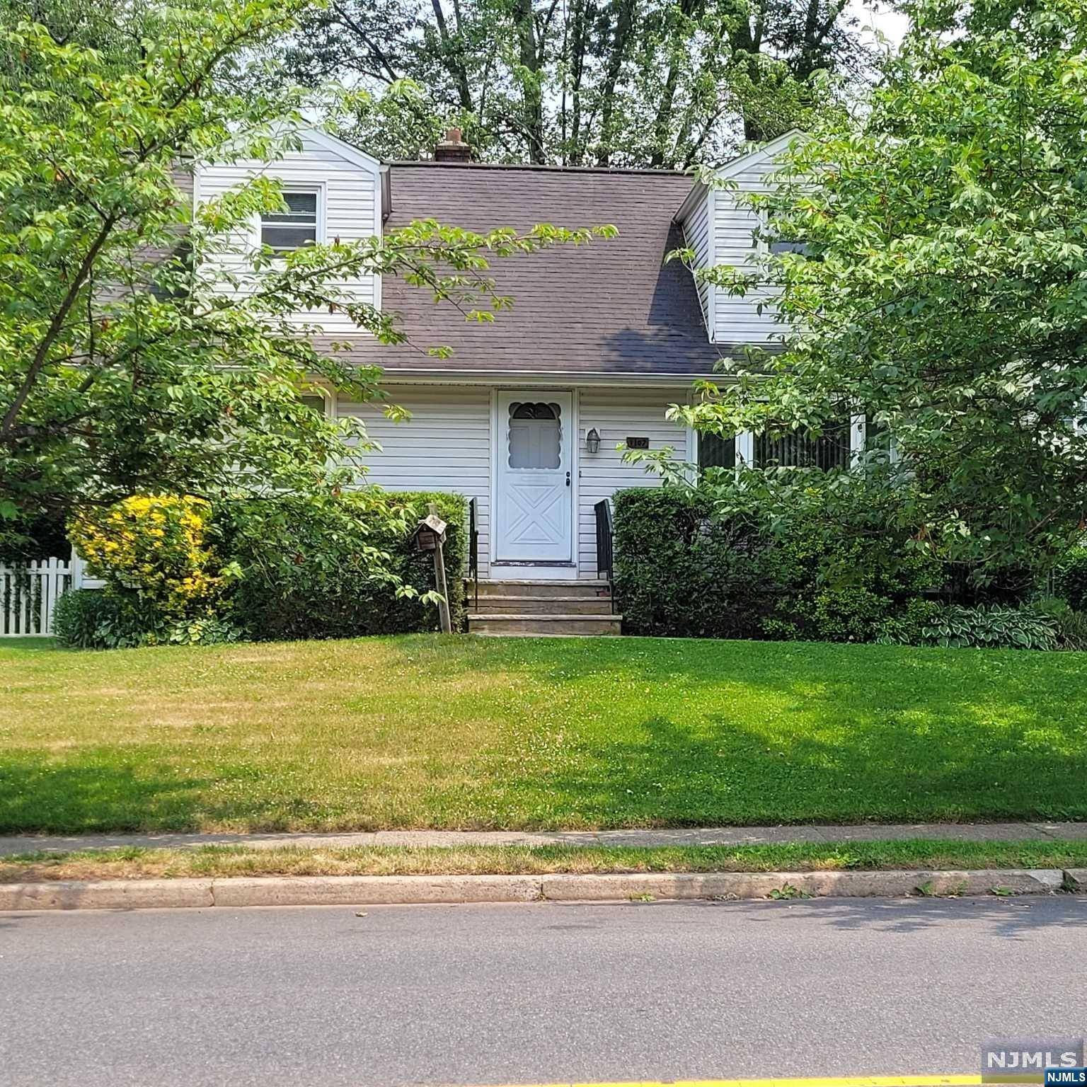 New Milford, NJ 07646,1107 Boulevard