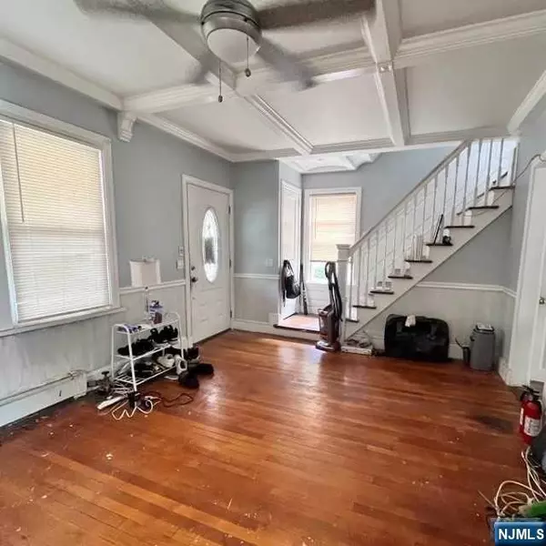 Dumont, NJ 07628,66 Shelby ST