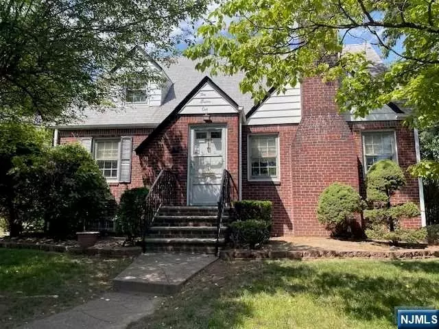 Teaneck, NJ 07666,281 Lindbergh BLVD