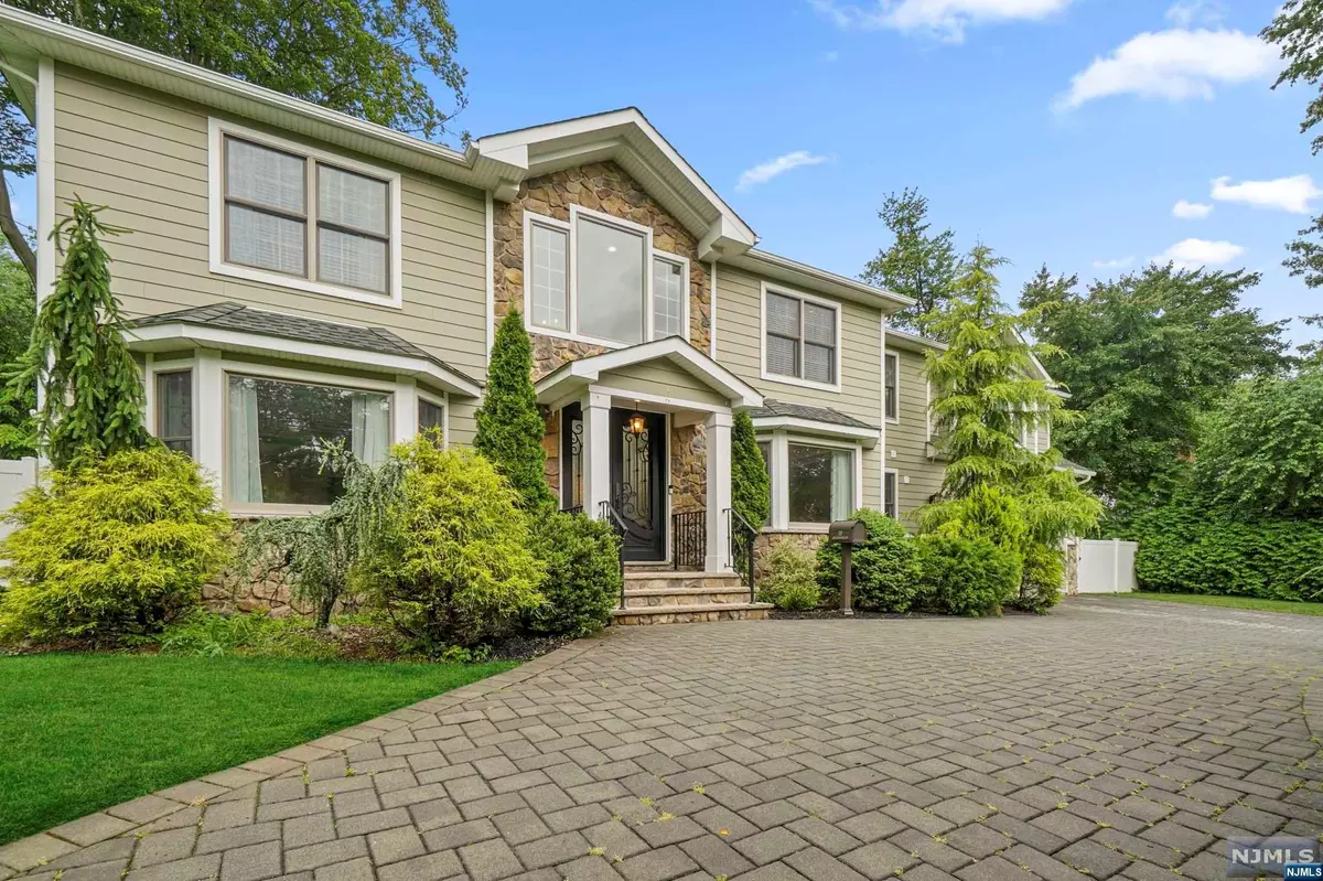 Demarest, NJ 07627,39 Knickerbocker RD