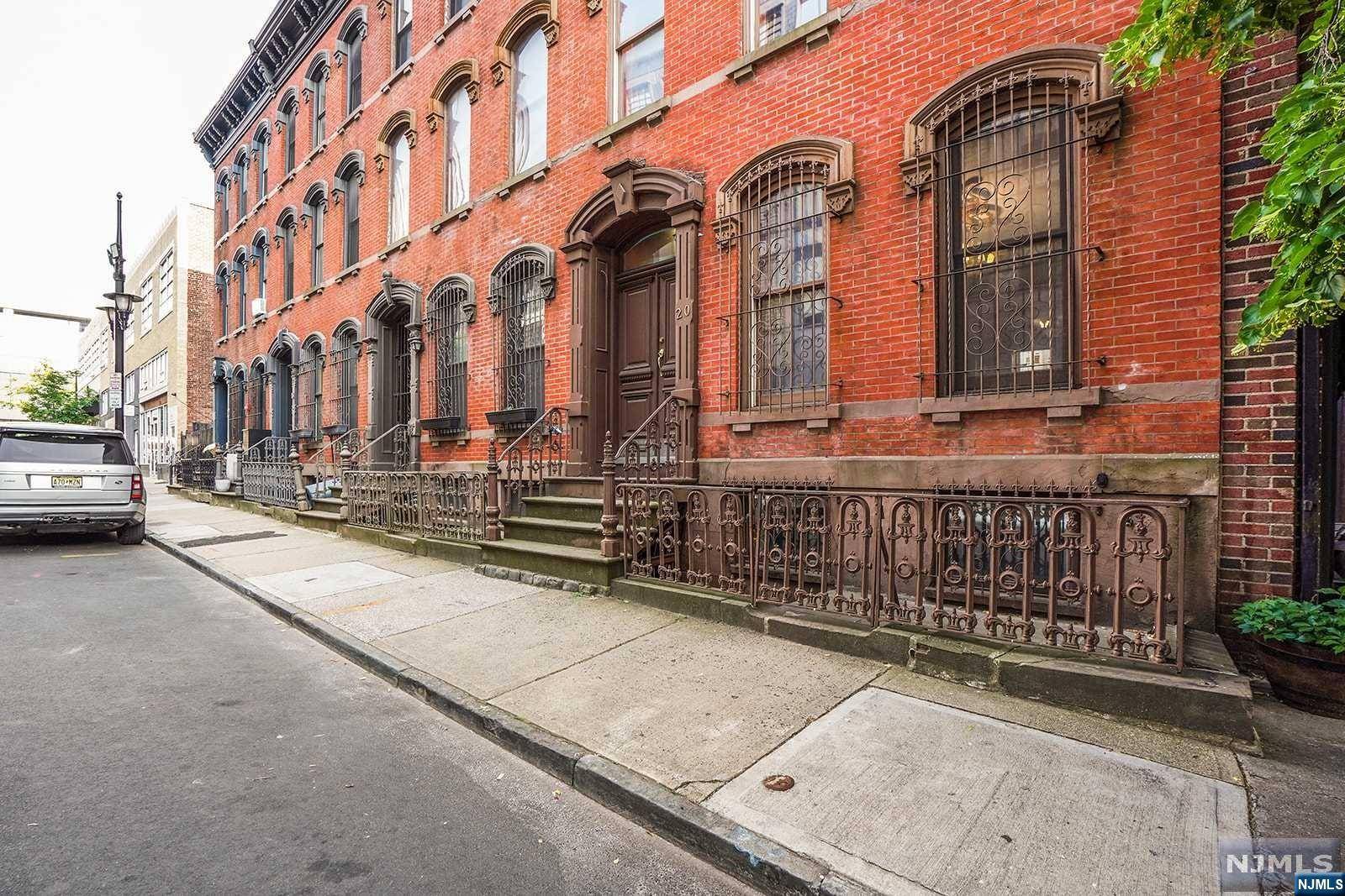 20 Linden ST, Newark, NJ 07102