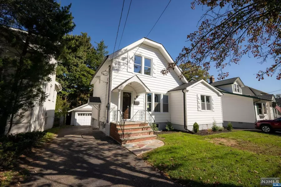 91 Roosevelt AVE, Westwood, NJ 07675