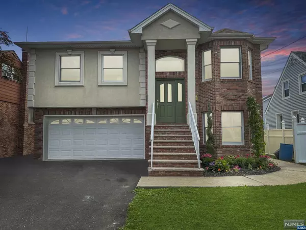 Lodi, NJ 07644,90 Mckinley AVE