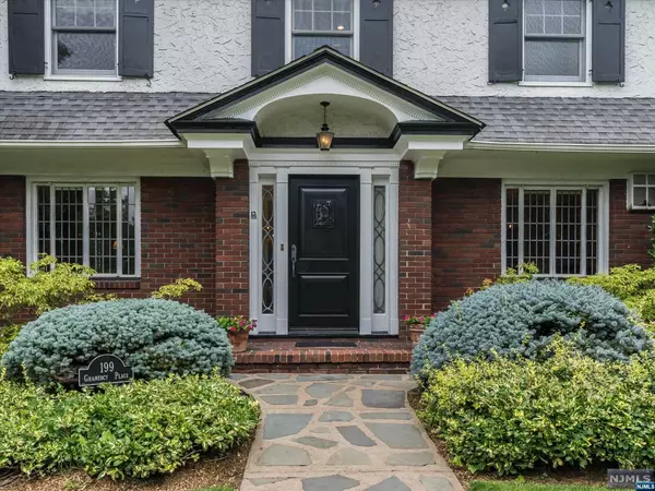 Glen Rock, NJ 07452,199 Gramercy PL